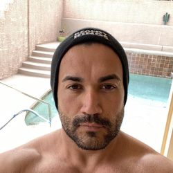 Derek Luxe