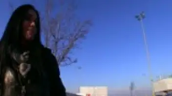 Vikky folla por dinero.