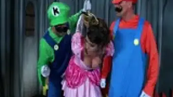 Mario et Luigi baisent la princesse